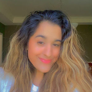 Meet your Posher, Corinne